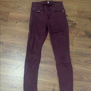 Seven7 Women's Ankle Cropped Pants in Burgundy